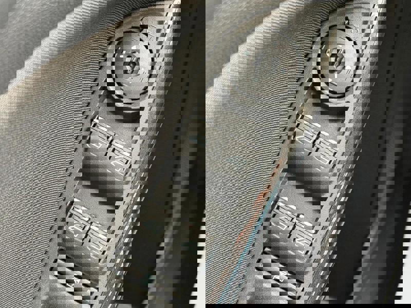 Image Ford FOCUS BERLINE 1.5 EcoBoost 150 Titanium BVA6 GPS Caméra Bluetooth Sièges chauffants Régul Clim auto Gtie 1 an 